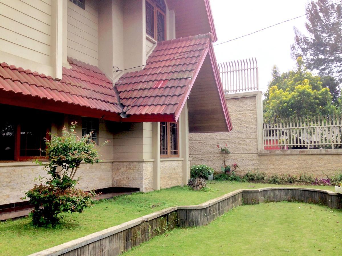 Villa Nuansa Alam Lembang Exterior foto