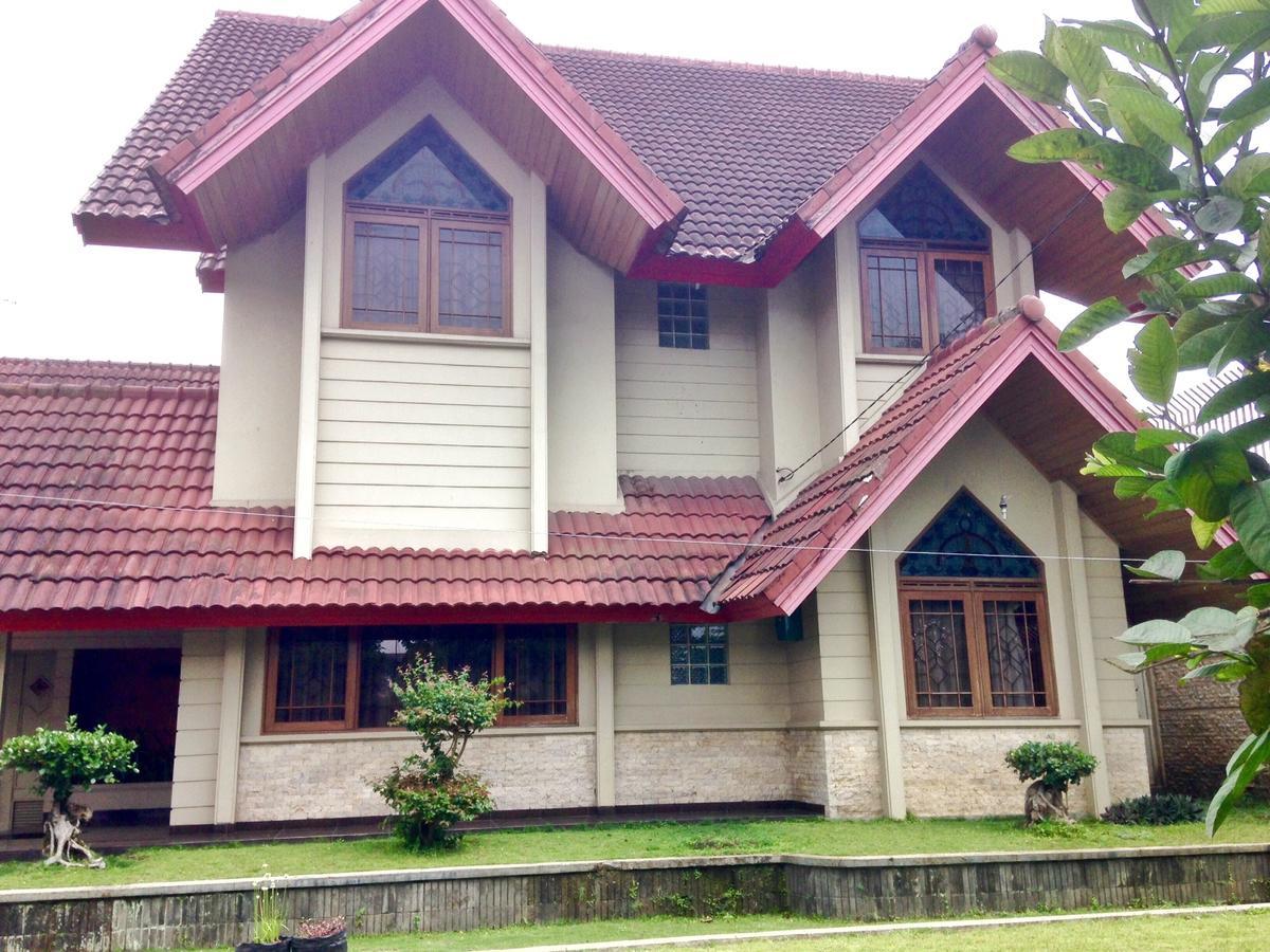 Villa Nuansa Alam Lembang Exterior foto